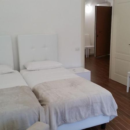 Apartamento Isonzo Comfort Apartament Ancona Exterior foto